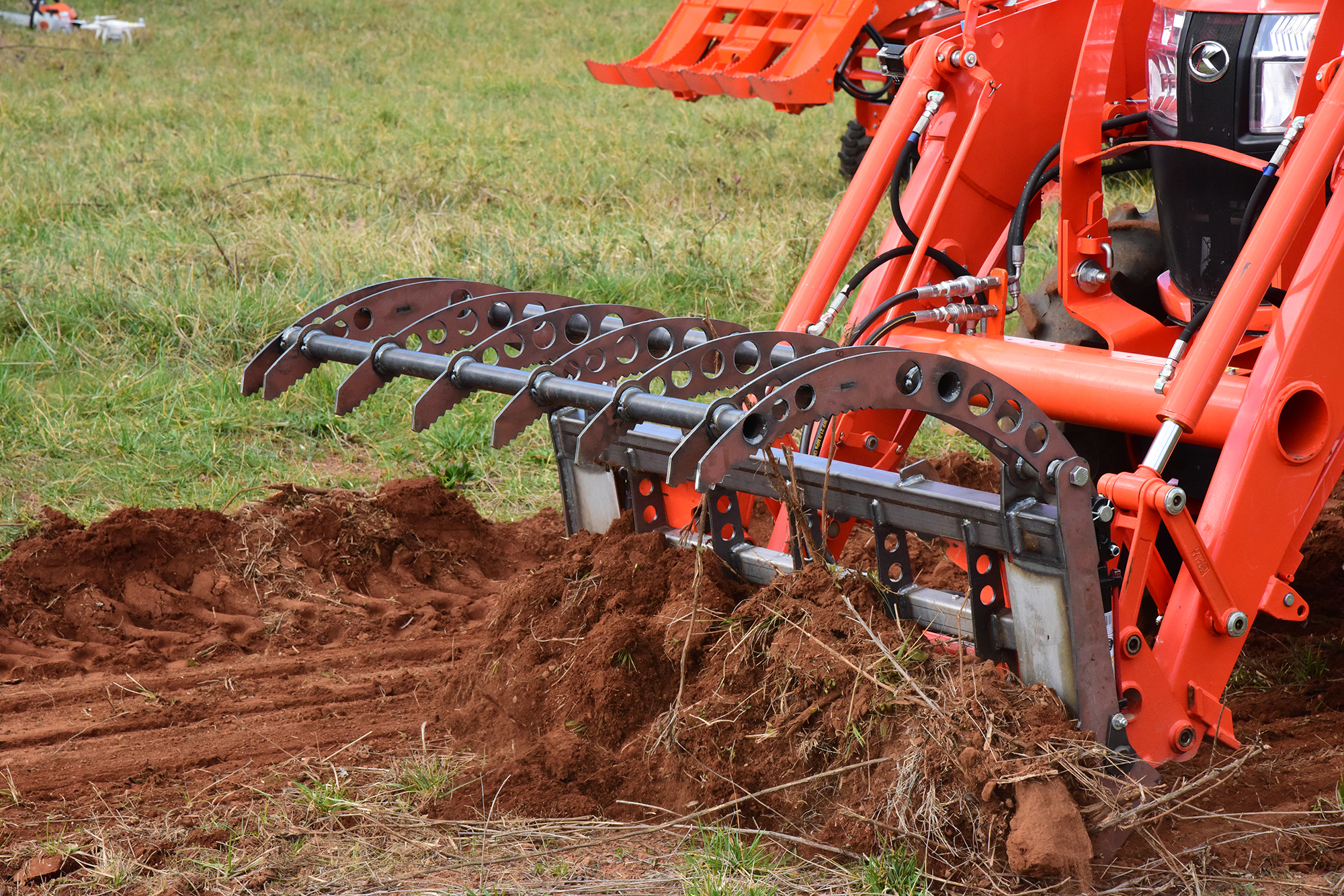 New EA 55 Inch Wicked Root Rake Grapple | Everything Tractors